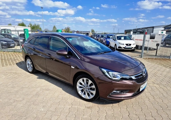 Opel Astra cena 38990 przebieg: 173000, rok produkcji 2016 z Stargard małe 667